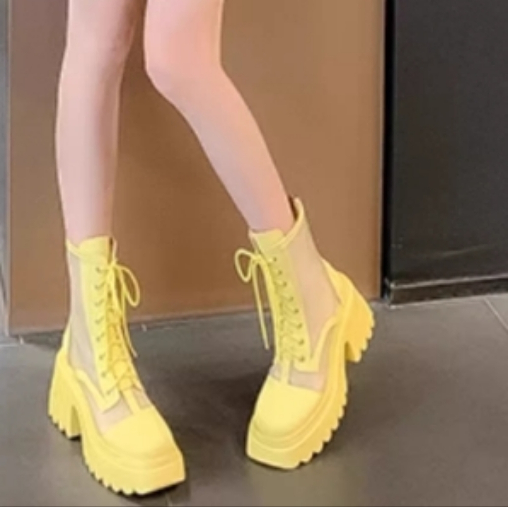 women shoes Heels